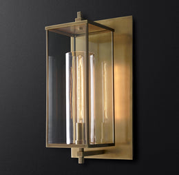 Devauxs Grand Square Sconce H23
